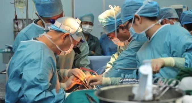 Китайские врачи признают, что продолжают извлекать органы у последователей Фалуньгун