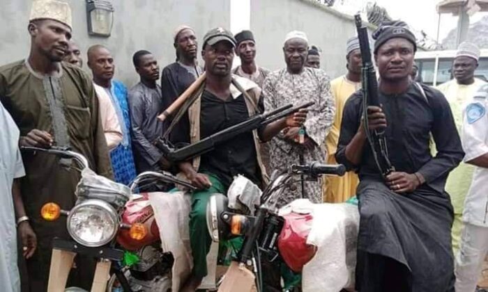 В нигерийском штате Кебби тысячи жителей покинули свои дома из-за нападений бандитов