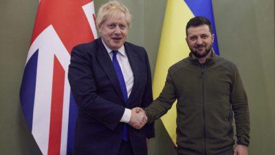 Великобритания направит в Украину бронетехнику и противокорабельные ракеты