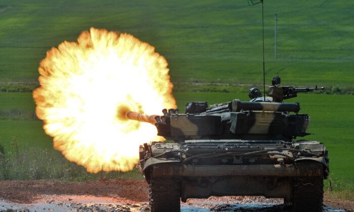 Киев просит больше оружия, Чехия отправила танки