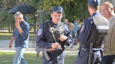Российским полицейским вернули политинформации и обязали собирать вещмешки