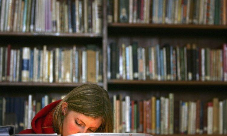 Книжный сайт BookRiot активно пропагандирует порнографическую литературу в школьных библиотеках