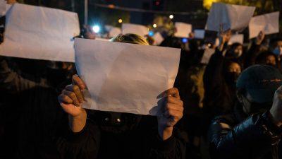 Протестующие в Китае обходят цензуру, чтобы выразить свой гнев