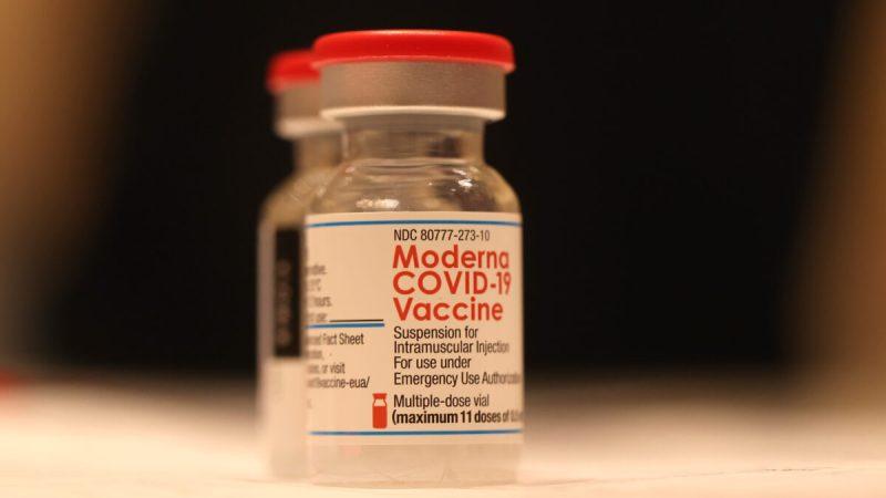 Исследования показывают, что во многих штатах бустерные прививки  дают обратный эффект